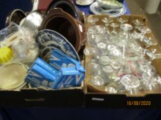 BOX OF VARIOUS HOUSEHOLD GLASS WARE AND A BOX OF KITCHEN ITEMS, PLATES ETC