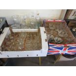 BOX CONTAINING HOUSEHOLD GLASS WARE INCLUDING BRANDED KING GEORGE WHISKY GLASSES, VASES,