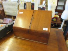 EARLY 20TH CENTURY MAHOGANY STATIONERY BOX WITH INKWELLS, WIDTH APPROX 40CM