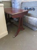 REPRODUCTION MAHOGANY INLAID OCCASIONAL TABLE