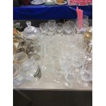 QUANTITY OF VARIOUS HOUSEHOLD GLASS WARE INCLUDING CUT GLASS LIDDED POT, PLATED RIMMED FRUIT BOWL