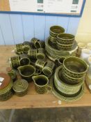 LARGE QUANTITY OF HORNSEA HEIRLOOM DINNER SERVICE COMPRISING PLATES, CUPS AND SAUCERS, BOWLS ETC