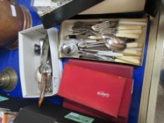 QUANTITY OF BOXES OF VINTAGE CUTLERY