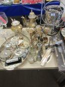 LARGE QUANTITY OF VARIOUS METAL WARES INCLUDING CARVING SET, METAL BUD VASES, GOBLETS, COFFEE POT,