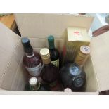 BOX CONTAINING BOTTLES OF ALCOHOL INCLUDING J&B BOXED RARE SCOTCH WHISKY, 1.5LTR BOTTLE OF MARTELL