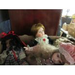 BOX CONTAINING FOUR VARIOUS COLLECTORS DOLLS