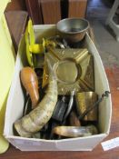 BOX CONTAINING MIXED BRASS AND OTHER METAL WARES