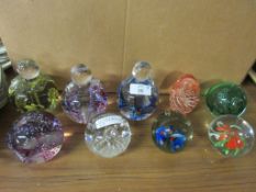 COLLECTION OF PAPERWEIGHTS, TALLEST APPROX 13CM