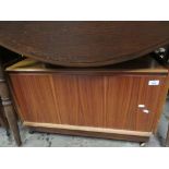 MID-20TH CENTURY TEAK EFFECT BLANKET OR STORAGE BOX ON CASTERS, WIDTH APPROX 76CM
