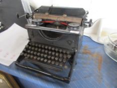 VINTAGE IMPERIAL TYPEWRITER