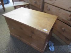 DISTRESSED PINE CHEST OF BLANKET BOX