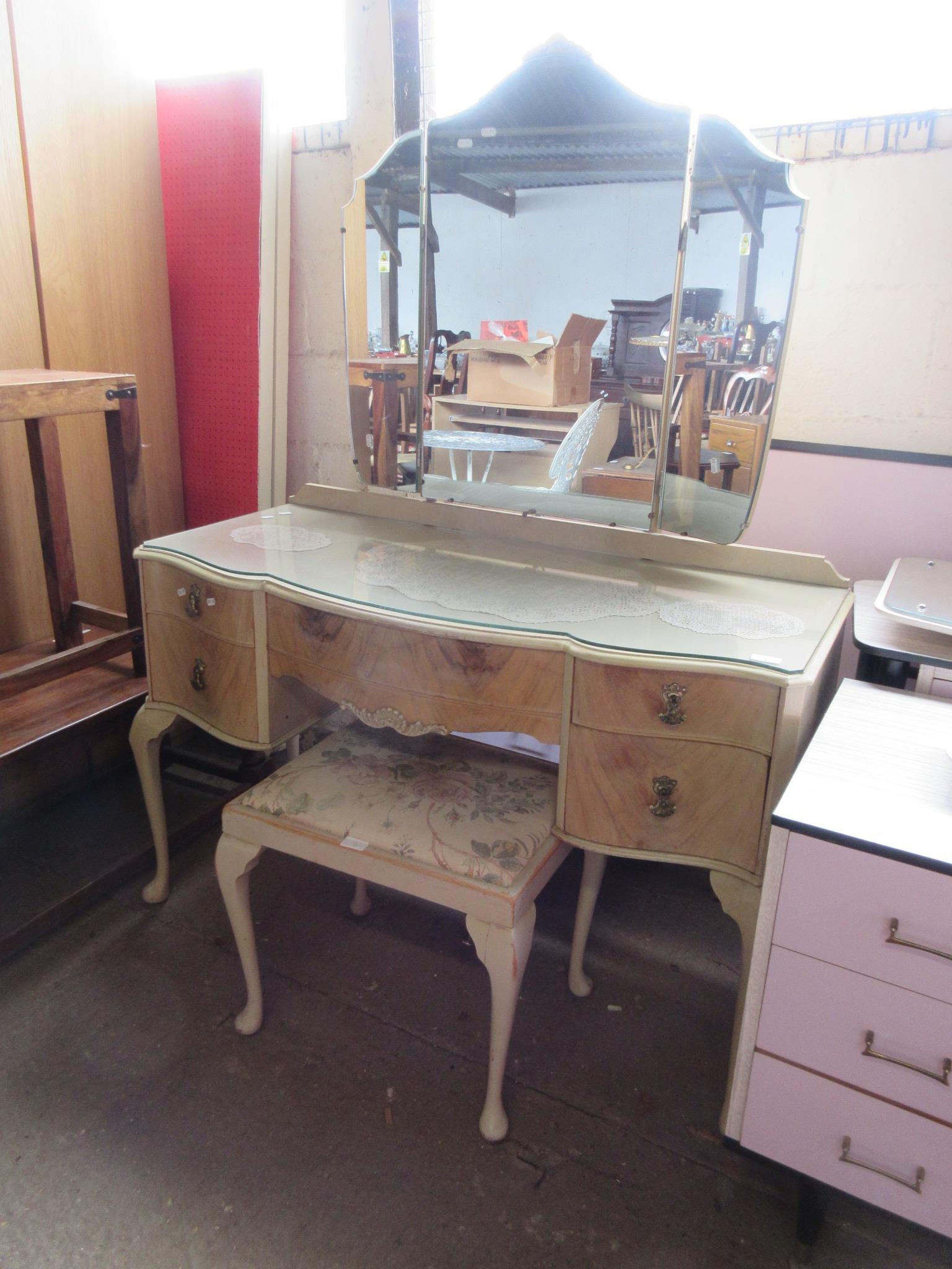 MIRROR BACKED 1960S ROCOCO STYLE REPRODUCTION DRESSING TABLE AND SIMILAR STOOL