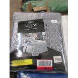 Canora Grey Duvet Cover Set Atlnt Beige in , Super King, RRP £45.99 Size: Kingsize, Colour: Silver