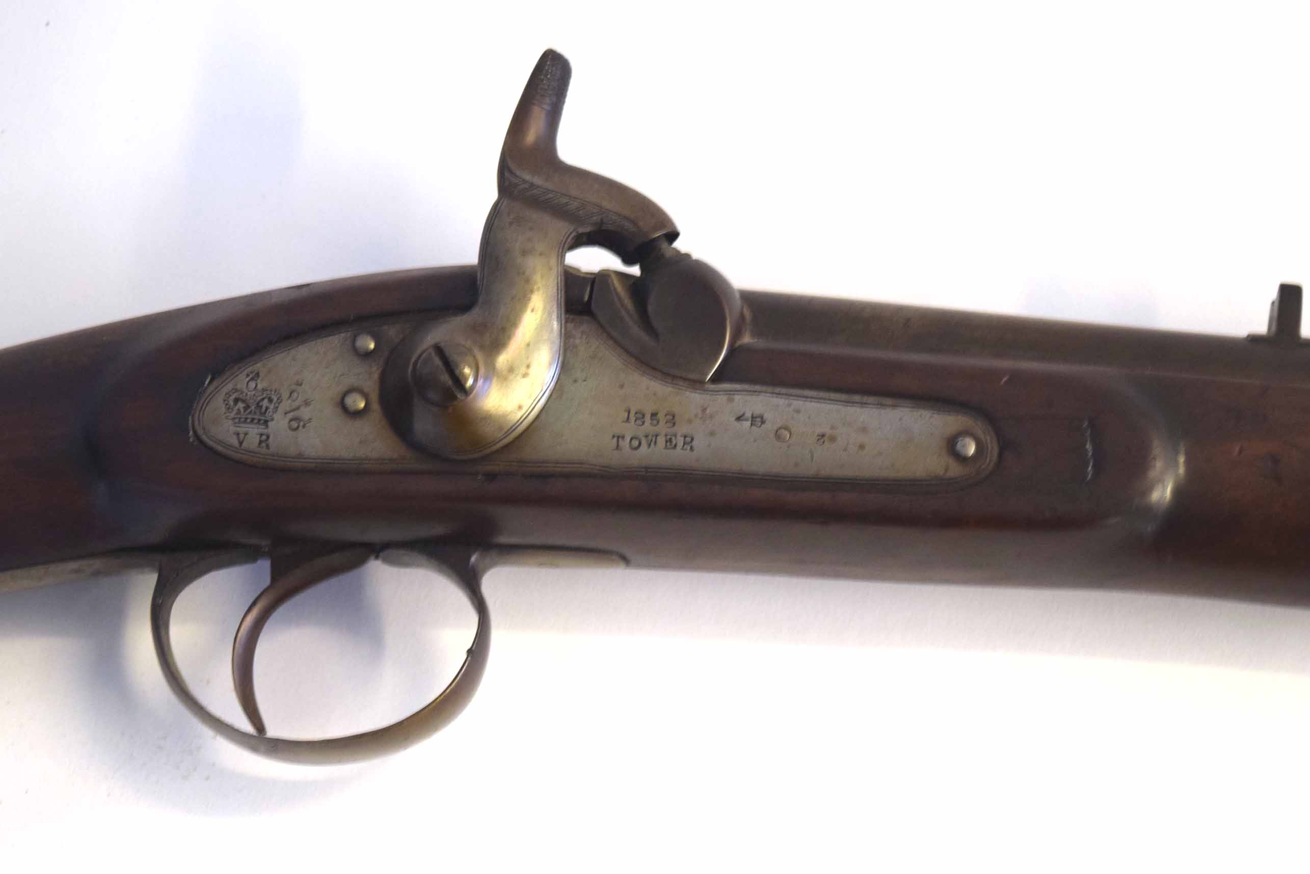 Victorian British 1858 dated Tower marked Enfield pattern percussion cap rifle/musket manufactured - Image 2 of 3