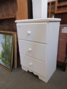 MODERN THREE DRAWER BEDSIDE CABINET, 48CM WIDE