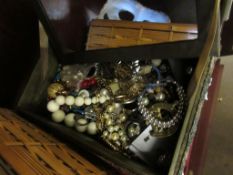 BOX CONTAINING COSTUME JEWELLERY