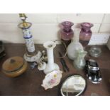 QUANTITY OF MIXED GLASS WARE, CERAMICS TO INCLUDE LAMP ETC