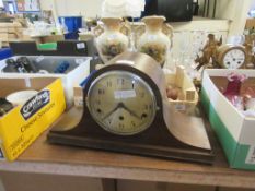 WOODEN 20TH CENTURY MANTEL CLOCK