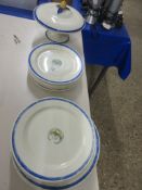 QUANTITY OF WHITE GROUND AND BLUE RIMMED PART DINNER WARES