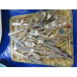 TRAY CONTAINING MIXED SILVER PLATED CUTLERY