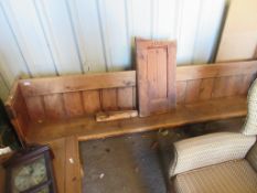 LATE 19TH/EARLY 20TH CENTURY CHURCH PEW (A/F)