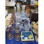 QUANTITY OF GLASS WARES TO INCLUDE CUT GLASS AND DECANTERS