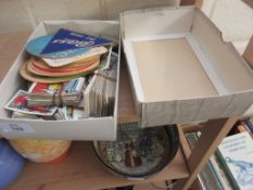 SMALL TRAY CONTAINING CIGARETTE CARDS ETC