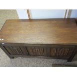 REPRODUCTION BLANKET CHEST WITH LINENFOLD DESIGN, WIDTH APPROX 105CM