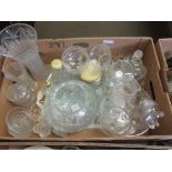BOX OF MIXED GLASS WARE