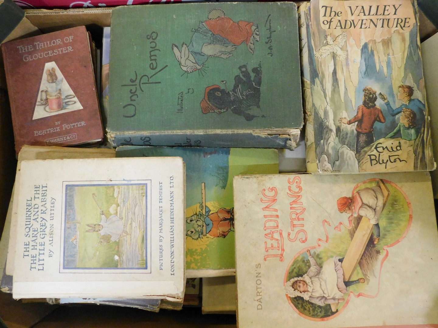 Two boxes: Children's including KATHLEEN AINSLIE, BEATRIX POTTER, ENID BLYTON etc - Image 2 of 3