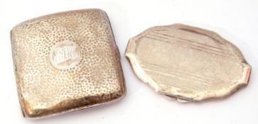 Mixed Lot: Edward VIi silver cigarette case with spot hammered design, with central engraved