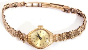 Ladies last quarter of 20th century 9ct gold cased Avia wrist watch with 17-jewel Incabloc