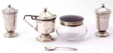Mixed Lot: George VI silver three piece condiment set comprising a hinged lidded mustard, liner