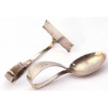 Mixed Lot: George V silver christening spoons, Birmingham 1930, maker's mark James Swan & Son,