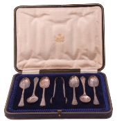 Cased George V six silver tea spoons and sugar tongs, Sheffield 1920/1, maker's mark Cooper Bros &