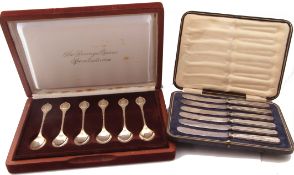 Mixed Lot: cased set of The Sovereign Queen's Spoon Collection, Mary I/Elizabeth II, Sheffield 1977,