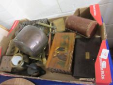 BOX CONTAINING QUANTITY OF HOUSEHOLD COLLECTABLES INCLUDING TREEN BOXES, BRASS CIGARETTE BOX,