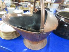 COPPER COAL SCUTTLE AND SCOOP