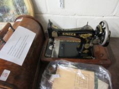 CASED SINGER 128K HAND CRANKED SEWING MACHINE IN WOODEN CASE COMPLETE WITH MANUAL AND ACCESSORIES