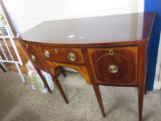 EDWARDIAN BOW FRONTED SIDEBOARD IN GEORGIAN STYLE, APPROX 124CM