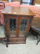 REPRODUCTION HI-FI CABINET WITH LEADED GLASS, WIDTH APPROX 59CM