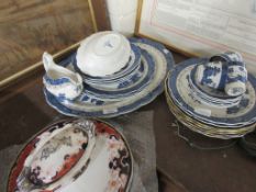QUANTITY OF VARIOUS REAL OLD WILLOW TABLE WARES TOGETHER WITH HAND FINISHED COLOURED EARTHENWARE