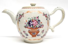 18th century Chinese export porcelain decorated with flowers on white ground (handle a/f), 13cm