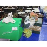 GROUP OF PORCELAIN INCLUDING A BESWICK DOG AND A ROYAL DOULTON MODEL OF A MERLIN MADE FOR WHYTE &