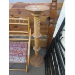 SPIRAL TURNED TORCHERE, HEIGHT APPROX 97CM