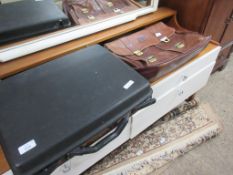 PLASTIC ATTACHE CASE TOGETHER WITH A BREIF CASE