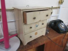 MINIATURE CHEST OF DRAWERS APPROX 29CM WIDE