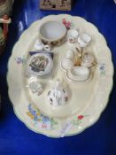 LARGE PATTERN MEAT PLATE TOGETHER WITH A SMALL PORCELAIN CRUET SET AND VARIOUS MINIATURE ITEMS