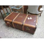 VINTAGE TRAVELLING TRUNK APPROX 92CM