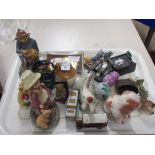 SMALL TRAY CONTAINING A NUMBER OF CHINA ITEMS